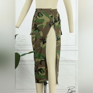 Bjux –  Large Casual Camouflage Print Slit Regular High Waist skirt
